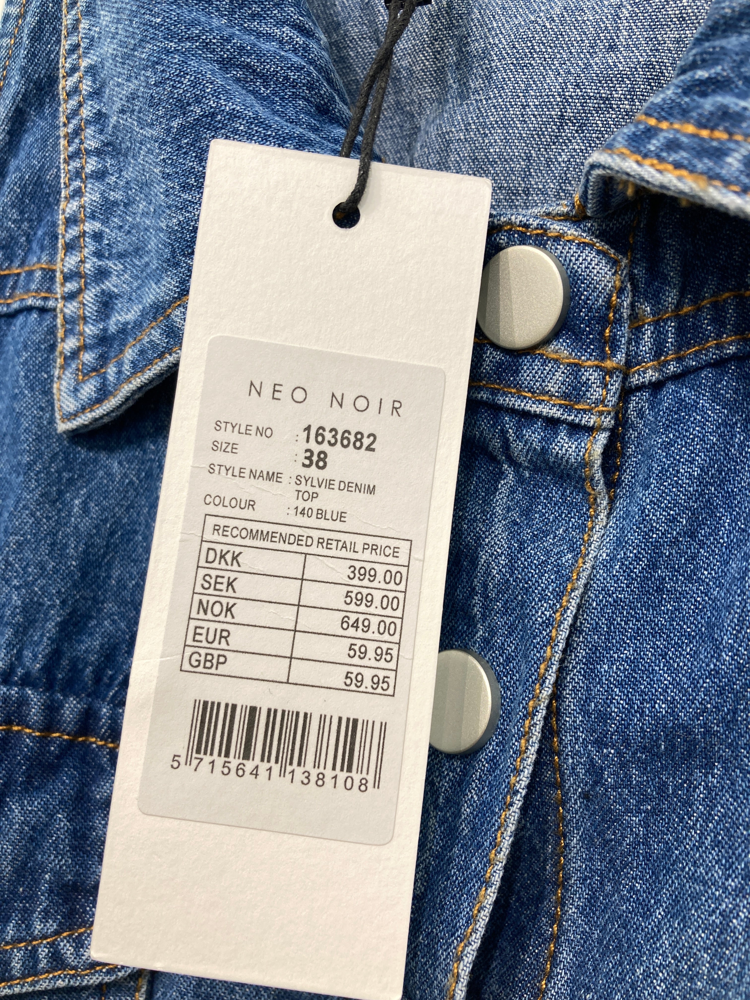 Neo Noir Vest